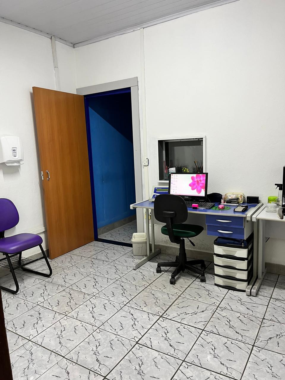 Sala de audiometria da clínica Innovar